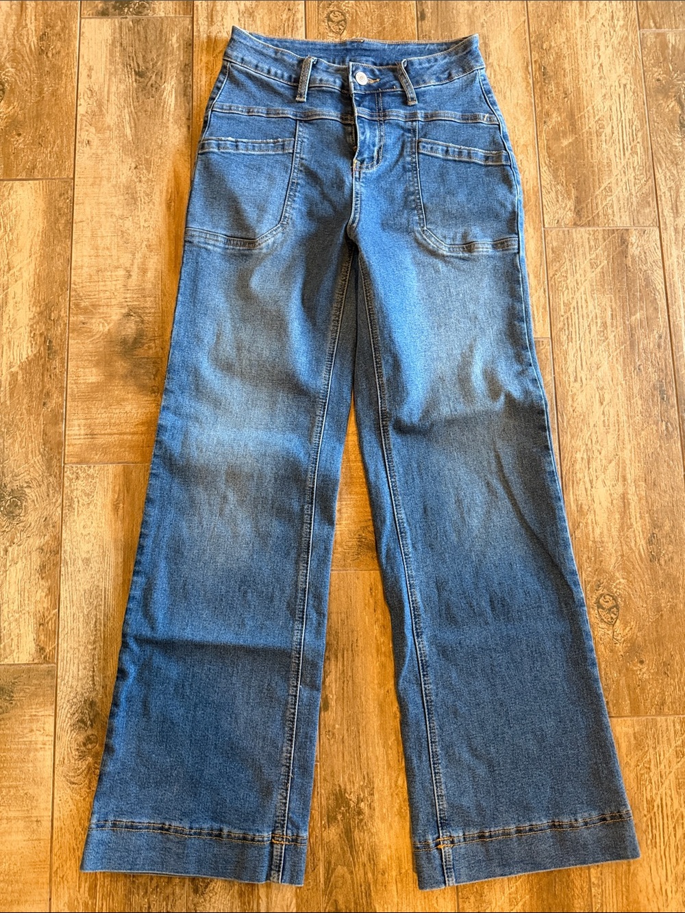 High-Rise Wide-Leg Denim Jeans in Blue